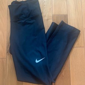 Size extra small Nike dri fit black leggings